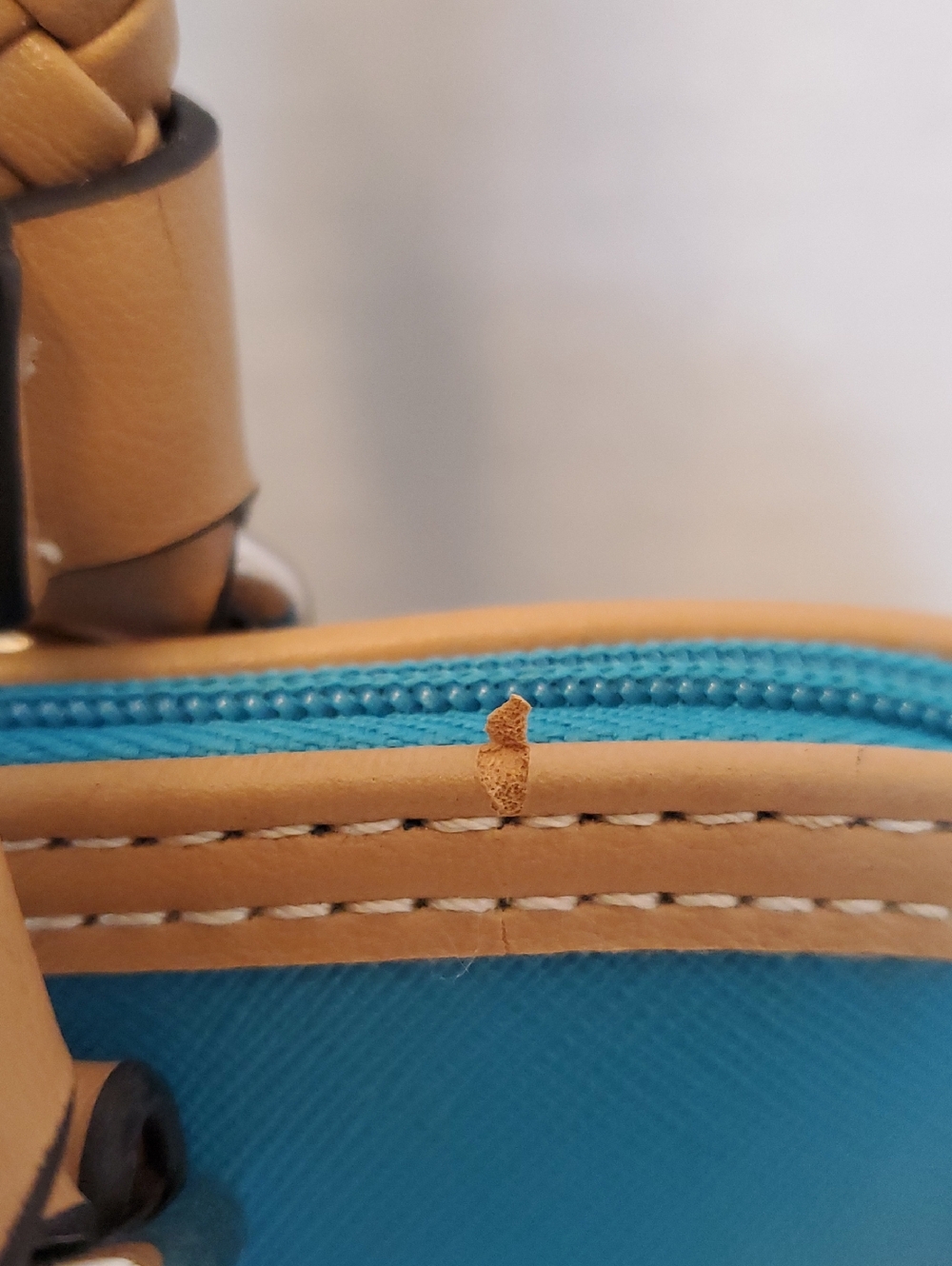 👩🚒Giani Bernini Teal and Tan Braided-Handle Satchel - Picture 3 of 10